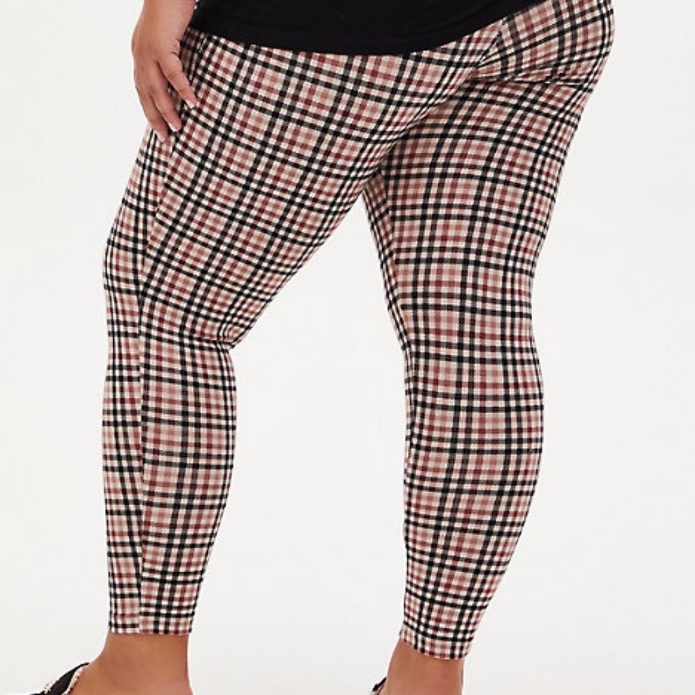BNWT Torrid Gingham Chateau Woman Legging - Picture 3 of 5